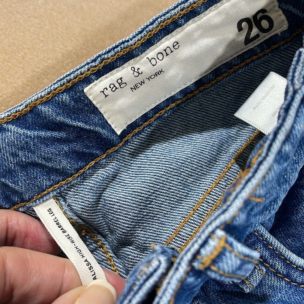 RAG & BONE ALISSA HIGH WAISTED BARREL CUT ANKLE BUTTON FLY FRONT JEANS (Altered) - Picture 10 of 16